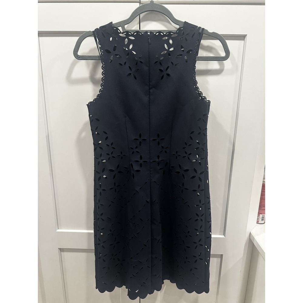 J CREW LASER-CUT FLORAL SHIFT DRESS IN NAVY-00